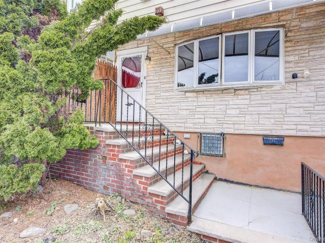 House for sale in Queens, Arverne