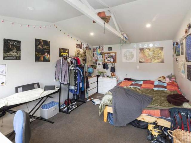 House for sale in Chaslands, Canterbury