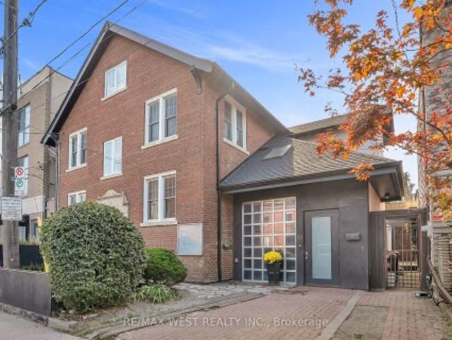 Duplex for sale in Woburn, Ontario