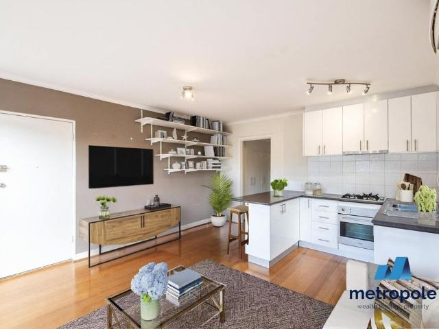 Apartment for rent in Elwood, Melbourne