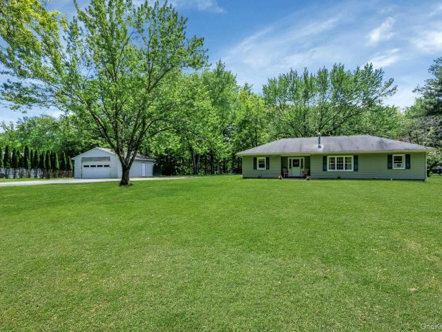House for sale in Bloomingburg, New York