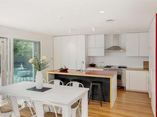 House for sale in Chaslands, Canterbury