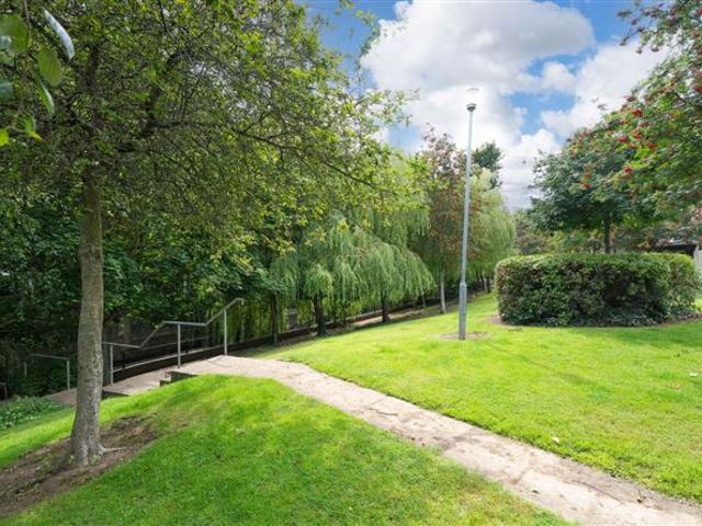Flat for sale in Dublin 8, Bluebell