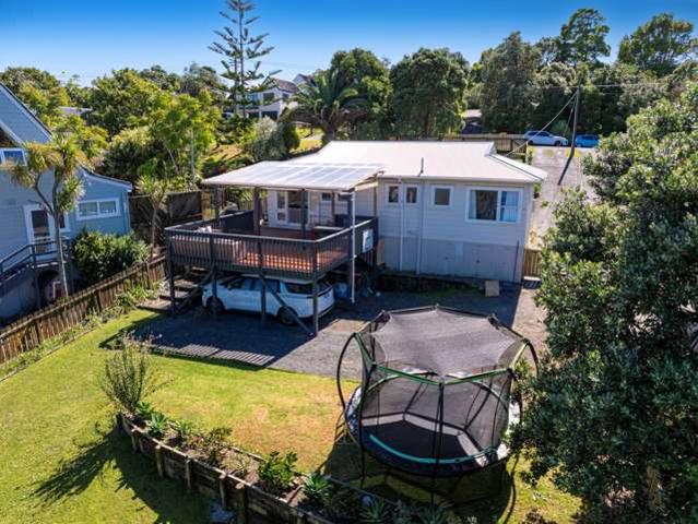 House for sale in Whangaparaoa