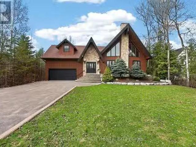 House for sale in Collingwood, Ontario