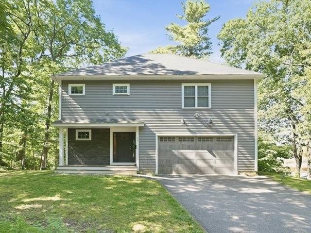 House for sale in Ayer, Massachusetts