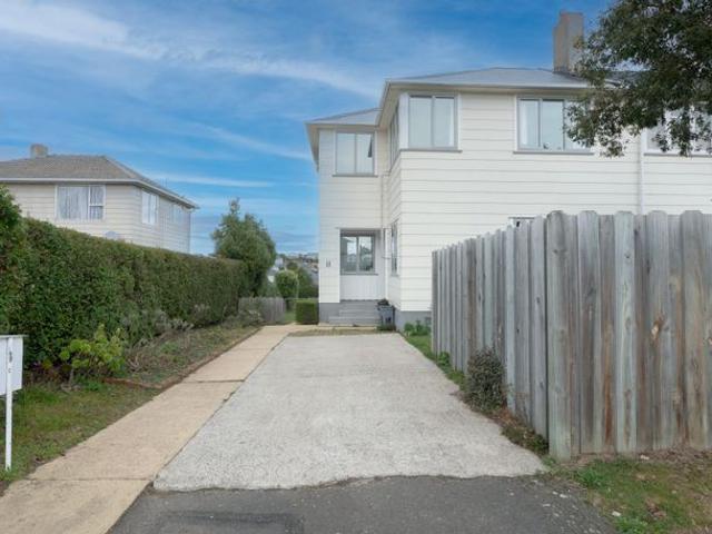 House for rent in Otakou