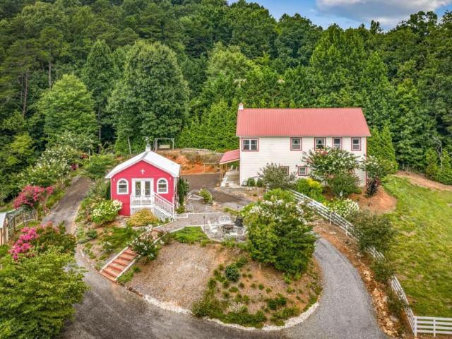 House for sale in Blue Ridge, Georgia