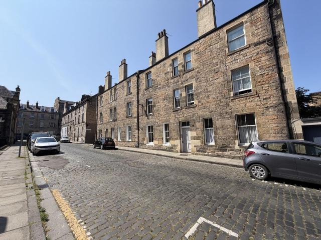 Apartment for rent in Gayfield, Broughton
