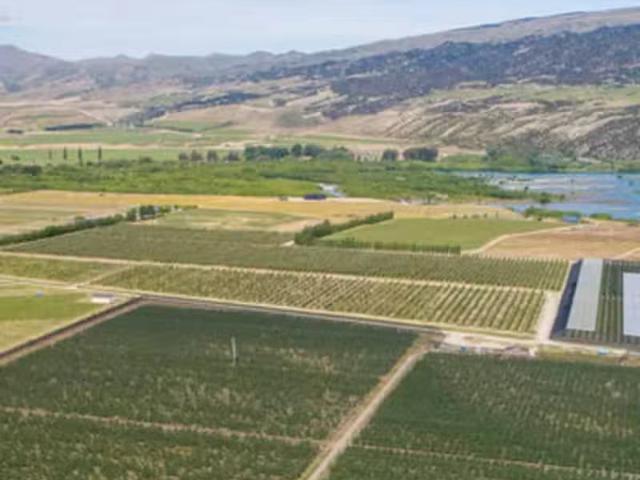 House for sale in Otakou