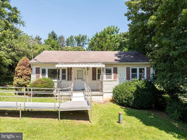 House for sale in Kearneysville, West Virginia