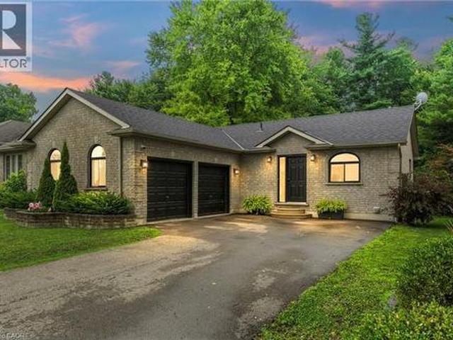 House for sale in Delhi, Ontario