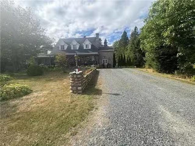 House for sale in Oak Point, New Brunswick