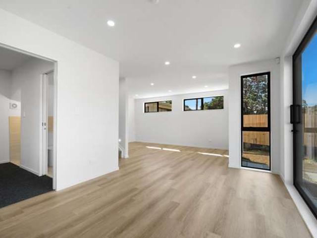 Townhouse for sale in East Tamaki