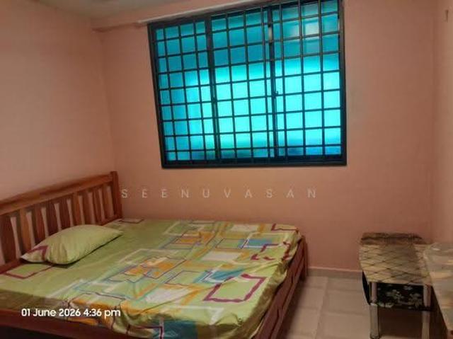 Apartment for rent in Alexandra Road