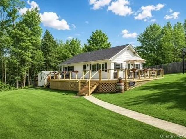 House for sale in Bloomingburg, New York