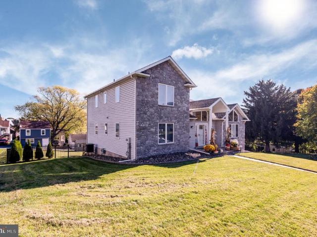House for sale in Mohnton, Berks County
