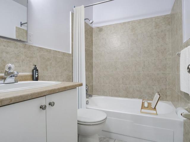 Apartment for rent in Georgina, Ontario