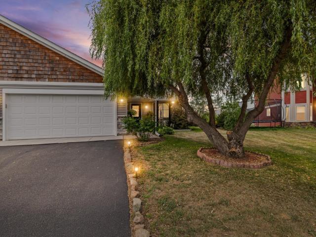Townhouse for sale in Hudson, Saint Croix County