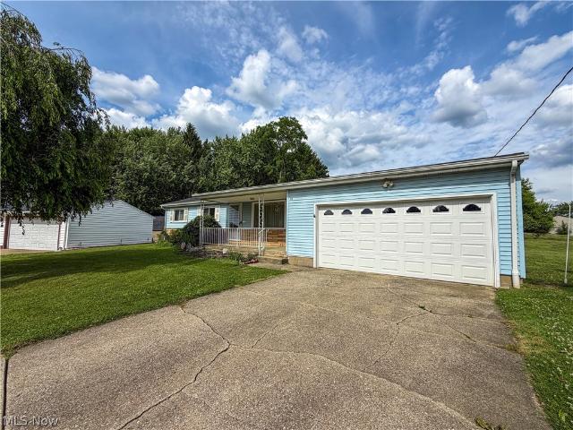 House for sale in Campbell, Ohio