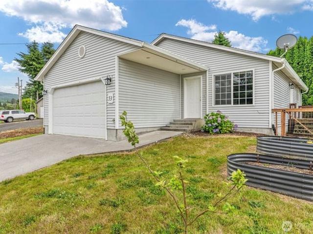 House for sale in Cathlamet, Washington