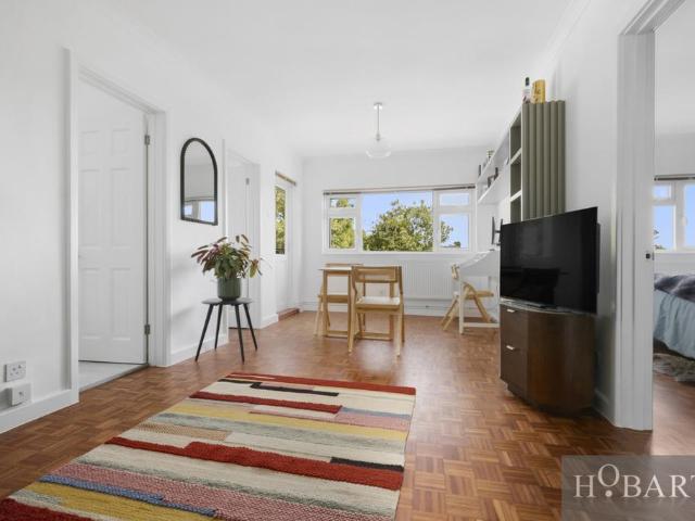 Apartment for rent in Stroud Green, Greater London