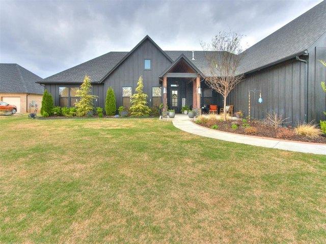 House for sale in Harrah, Oklahoma