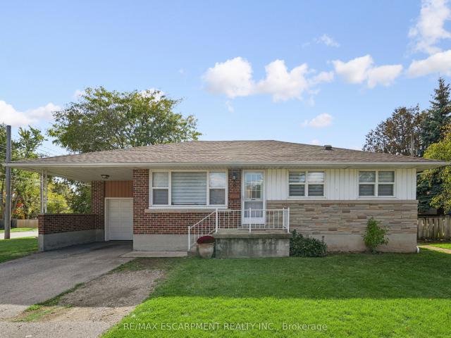 Duplex for sale in Guelph, Ontario