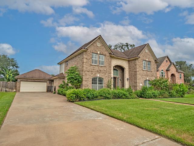House for sale in Lake Jackson, Brazoria County