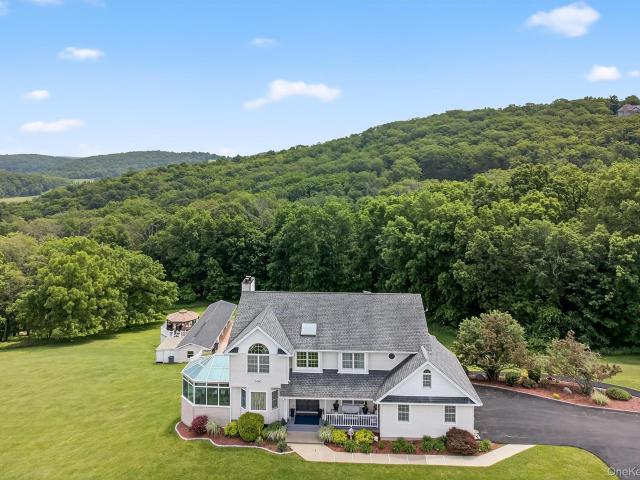 House for sale in Chester, New York
