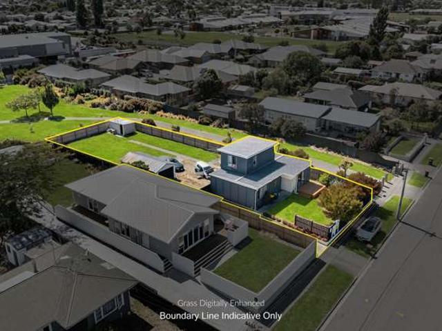 House for sale in Chaslands, Canterbury