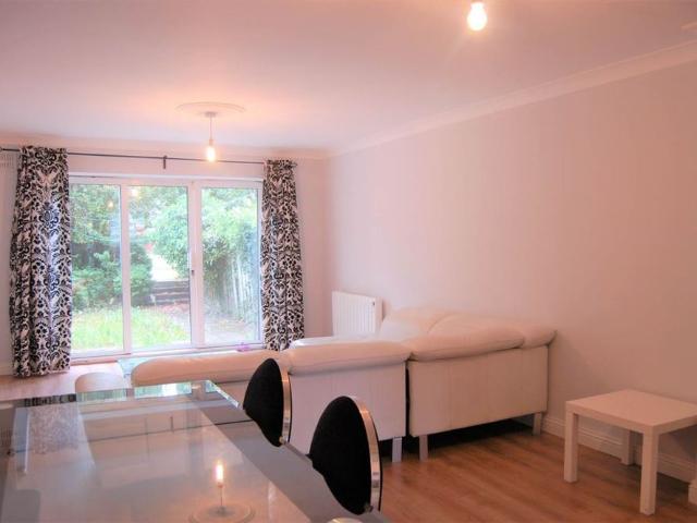 House to rent in Bluebell, North Tipperary