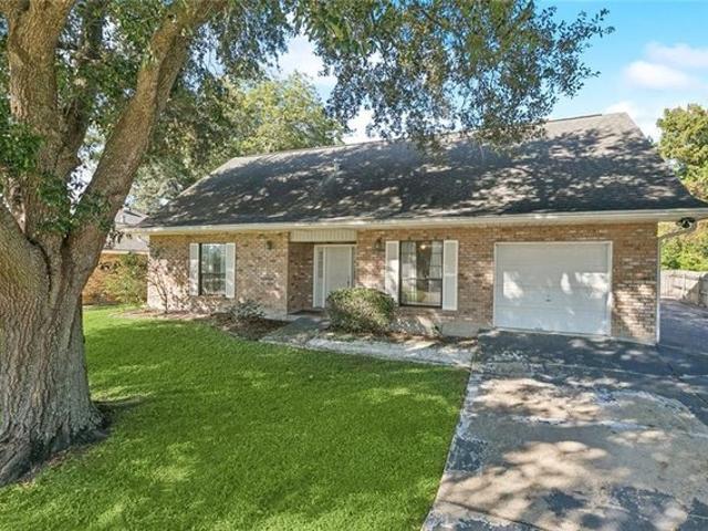 House for sale in Destrehan