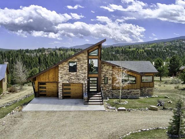 House for sale in Angel Fire, New Mexico