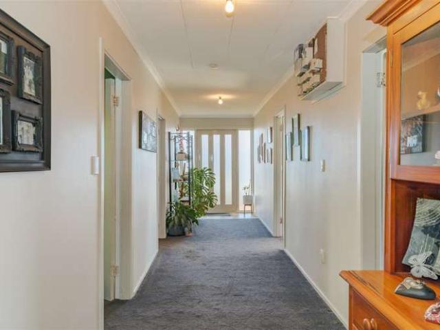 House for sale in Fairdown, West Coast
