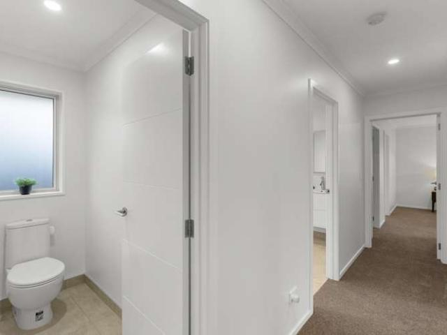 House for sale in Chaslands, Canterbury