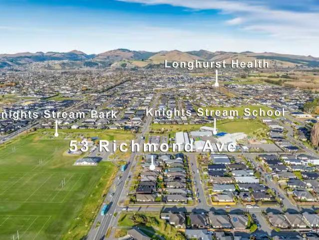 House for sale in Chaslands, Canterbury