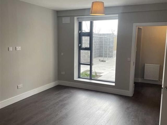 Apartment to rent in Skerries, North Tipperary