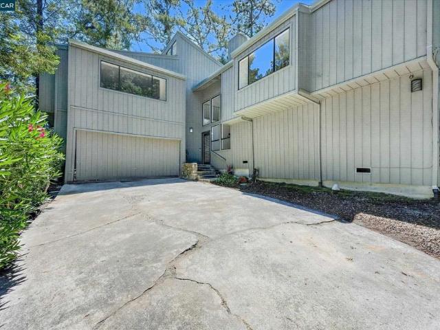 House for sale in Orinda, California
