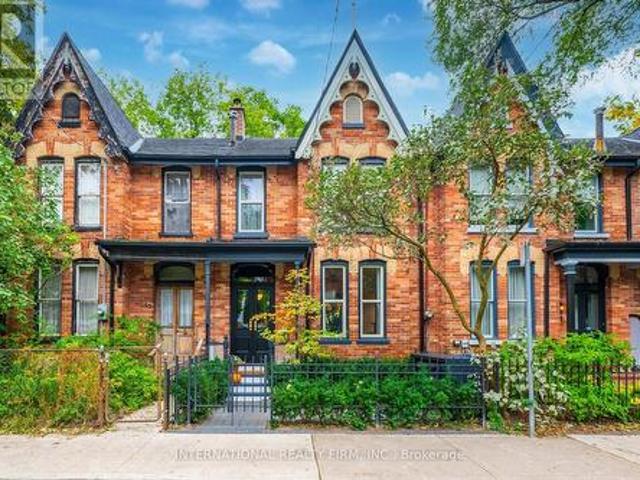 House for sale in Toronto Centre, Toronto
