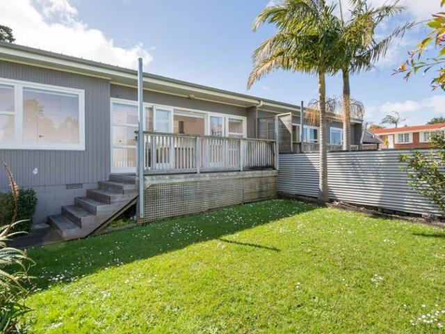 Apartment for rent in Hillcrest, Kaipātiki