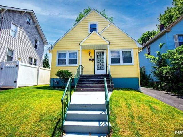 House for sale in Dumont, New Jersey