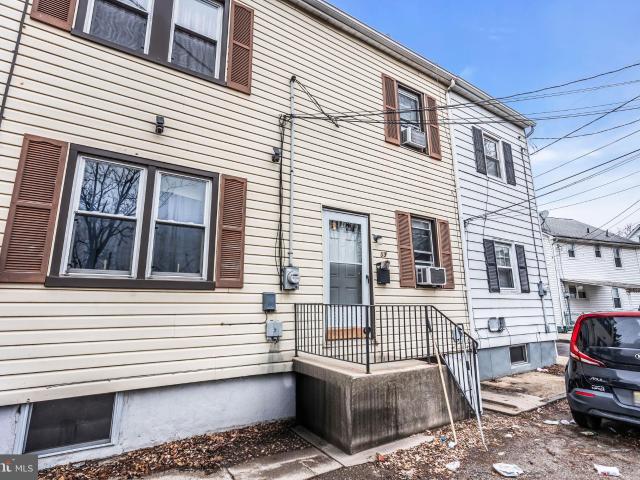 Townhouse for sale in Gloucester City, New Jersey