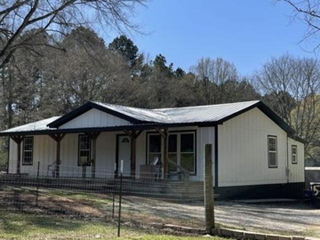 House for sale in Harpersville, Alabama