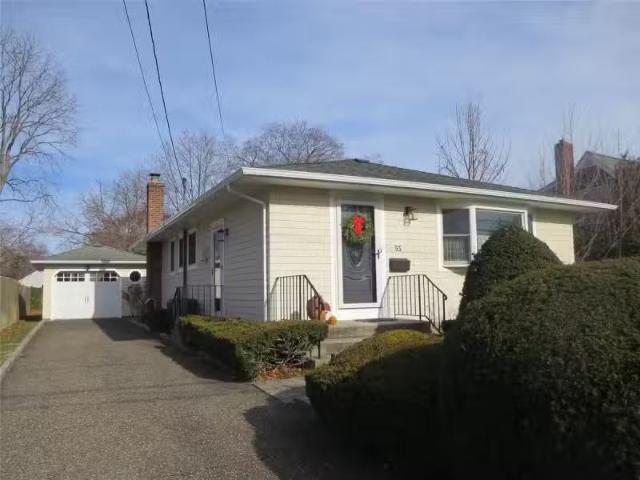 House for rent in Long Island City