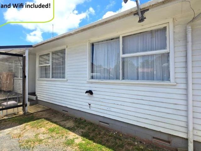 House for rent in Owhata, Oroua County