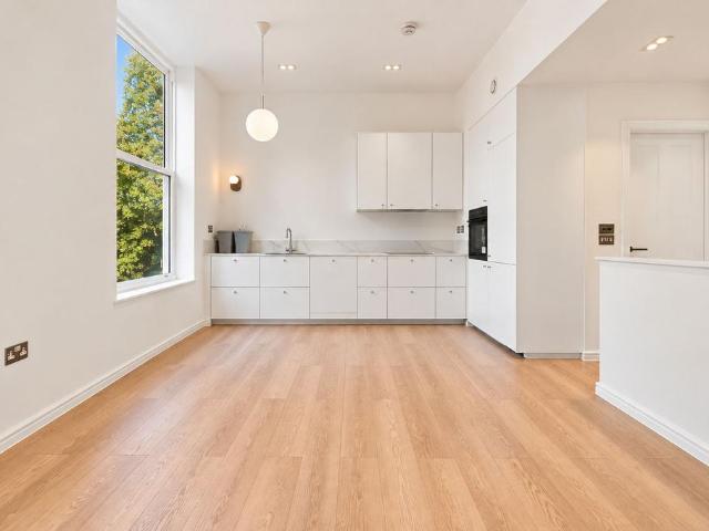 Apartment for rent in London Borough of Croydon, Greater London