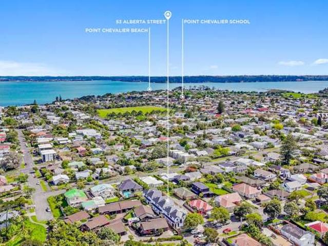 House for sale in Balmoral