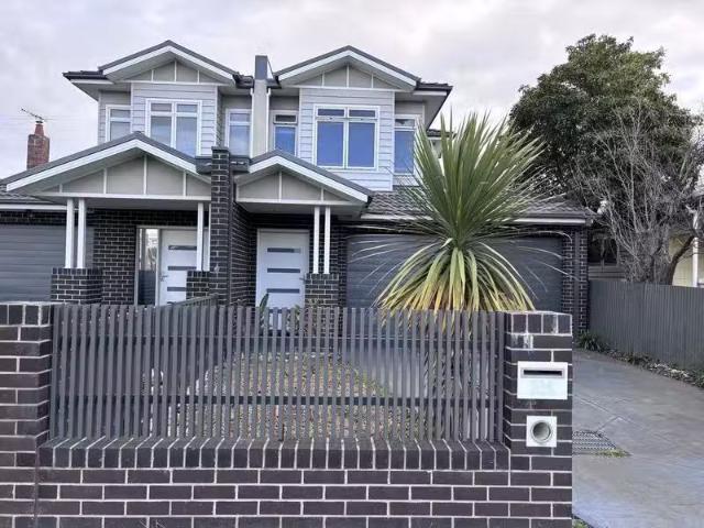 Condo for rent in Albion, Victoria