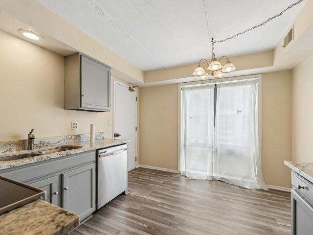 Condo for sale in Rolling Meadows, Illinois